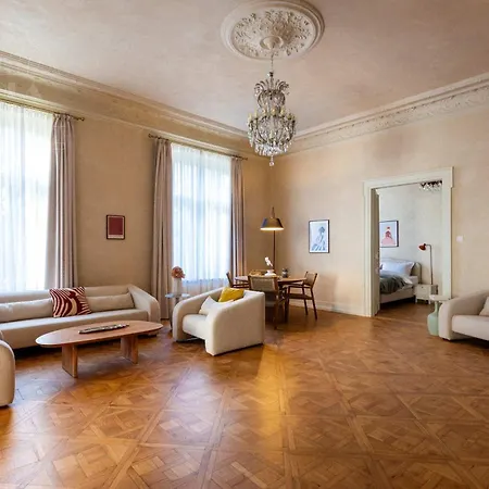 Fragola Le Jardin - Classy, Spacious Old Town Appartamento Cracovia