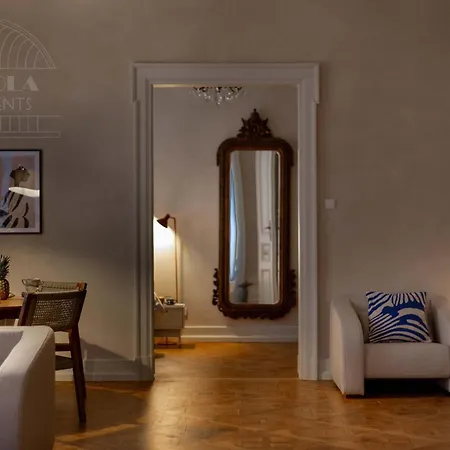 Lägenhet Le Jardin - Elegant By Fragola Collection