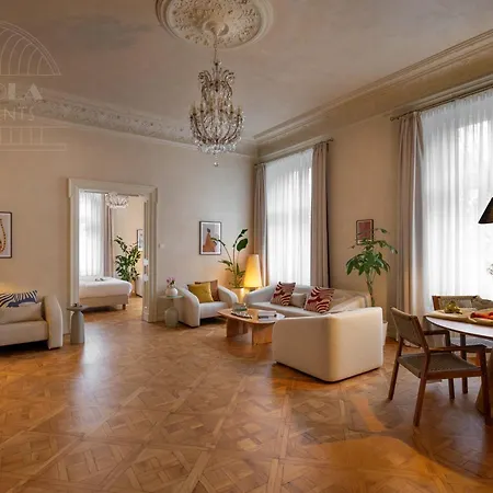 Fragola Le Jardin - Classy, Spacious Old Town * Krakkó