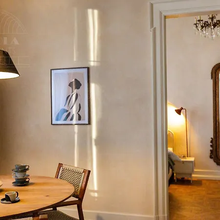 Fragola Le Jardin - Classy, Spacious Old Town Apartman Krakkó