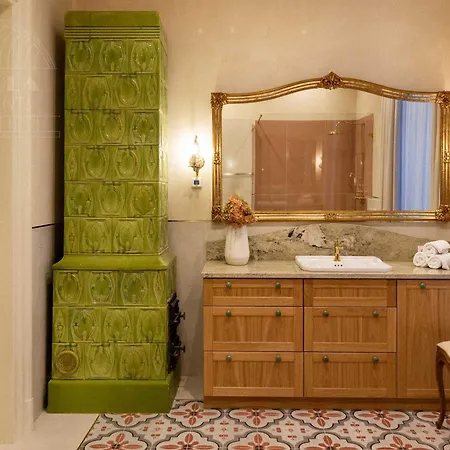 Apartman Fragola Le Jardin - Classy, Spacious Old Town