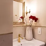 Lejlighed Fragola Le Jardin - Classy, Spacious Old Town *