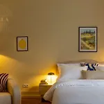 Fragola Le Jardin - Classy, Spacious Old Town Lejlighed